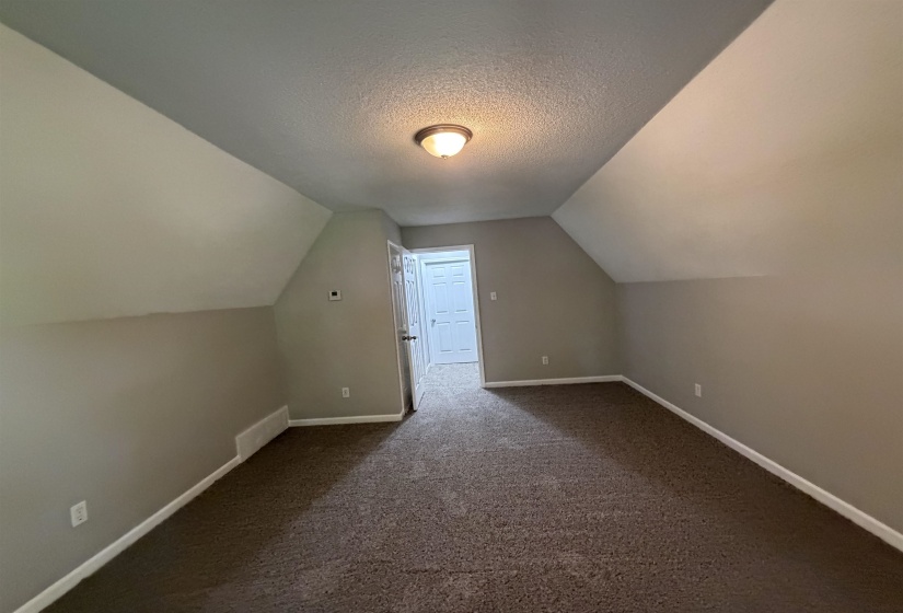 2826 LANTHORN DR, Cordova, Tennessee 38016, 4 Bedroom Bedrooms, 8 Room Rooms,3 BathroomBathrooms,Residential,For Sale,LANTHORN,0,10225553