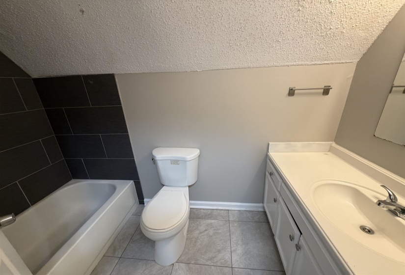 2826 LANTHORN DR, Cordova, Tennessee 38016, 4 Bedroom Bedrooms, 8 Room Rooms,3 BathroomBathrooms,Residential,For Sale,LANTHORN,0,10225553