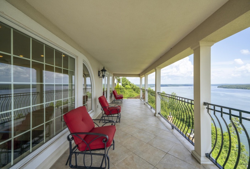 175 WESTSHORE RDG, Savannah, Tennessee 37372, 4 Bedroom Bedrooms, 8 Room Rooms,3.1 BathroomBathrooms,Residential,For Sale,WESTSHORE,0,10225559