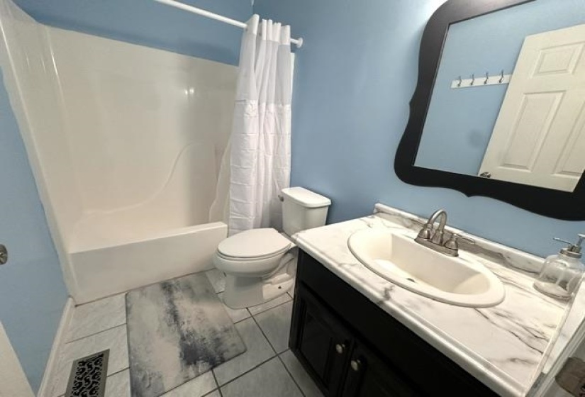 50 BOBBIE ANN DR, Savannah, Tennessee 38372, 3 Bedroom Bedrooms, 8 Room Rooms,2 BathroomBathrooms,Residential,For Sale,BOBBIE ANN,0,10225562