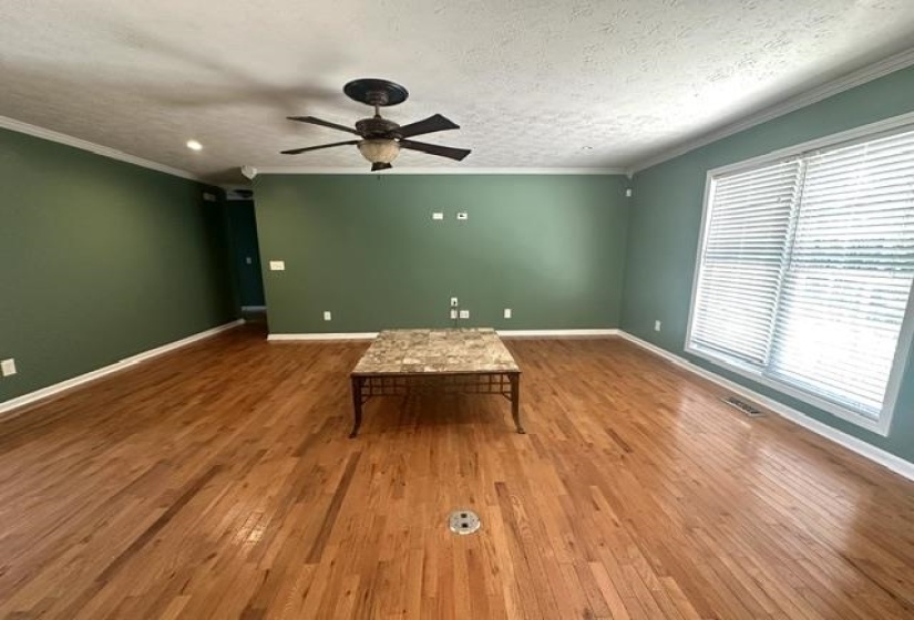 50 BOBBIE ANN DR, Savannah, Tennessee 38372, 3 Bedroom Bedrooms, 8 Room Rooms,2 BathroomBathrooms,Residential,For Sale,BOBBIE ANN,0,10225562