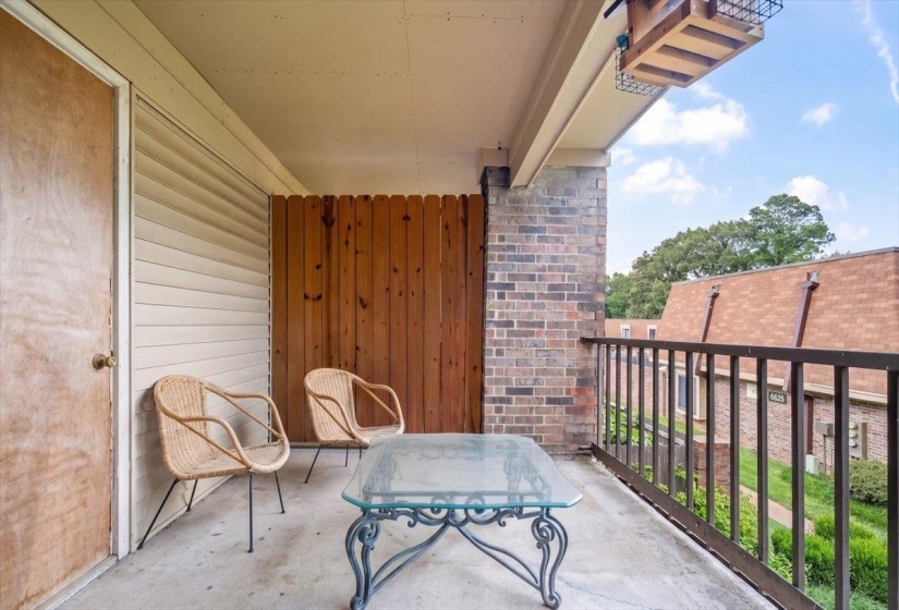 6633 POPLAR WOODS CIR, Germantown, Tennessee 38138, 2 Bedrooms Bedrooms, 5 Rooms Rooms,2 BathroomsBathrooms,Residential,For Sale,POPLAR WOODS,10225568