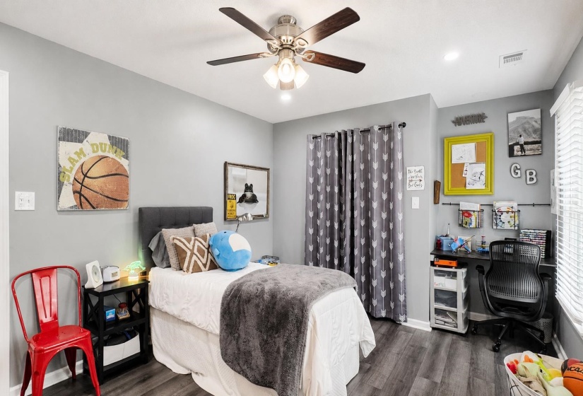 8818 KENBROOK CV, Memphis, Tennessee 38018, 4 Bedrooms Bedrooms, 7 Rooms Rooms,2.1 BathroomsBathrooms,Residential,For Sale,KENBROOK,10225577
