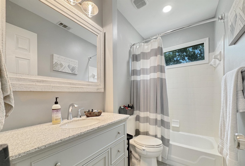 8818 KENBROOK CV, Memphis, Tennessee 38018, 4 Bedrooms Bedrooms, 7 Rooms Rooms,2.1 BathroomsBathrooms,Residential,For Sale,KENBROOK,10225577