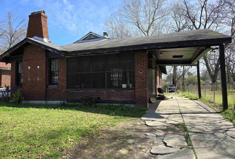 1484 MAPLEWOOD ST, Memphis, Tennessee 38108, 2 Bedrooms Bedrooms, 5 Rooms Rooms,1 BathroomBathrooms,Residential,For Sale,MAPLEWOOD,10225583