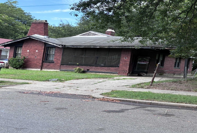 1484 MAPLEWOOD ST, Memphis, Tennessee 38108, 2 Bedrooms Bedrooms, 5 Rooms Rooms,1 BathroomBathrooms,Residential,For Sale,MAPLEWOOD,10225583