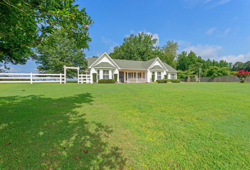 2700 SLAYDEN RD, Unincorporated, Tennessee 38057, 3 Bedrooms Bedrooms, 7 Rooms Rooms,2.1 BathroomsBathrooms,Residential,For Sale,SLAYDEN,10225597