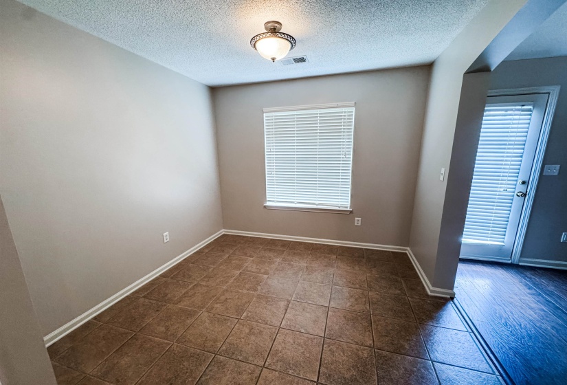 1532 PEMBERTON LN, Cordova, Tennessee 38016, 3 Bedrooms Bedrooms, 6 Rooms Rooms,2 BathroomsBathrooms,Rental Properties,For Sale,PEMBERTON,10225635