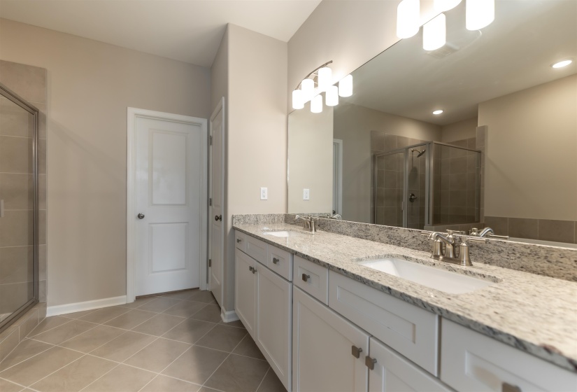 365 GREEN WILLOW DR, Oakland, Tennessee 38060, 3 Bedroom Bedrooms, 7 Room Rooms,2 BathroomBathrooms,Residential,For Sale,GREEN WILLOW,0,10190828