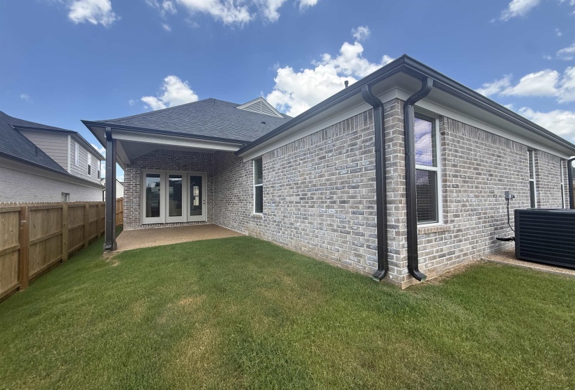 365 GREEN WILLOW DR, Oakland, Tennessee 38060, 3 Bedroom Bedrooms, 7 Room Rooms,2 BathroomBathrooms,Residential,For Sale,GREEN WILLOW,0,10190828