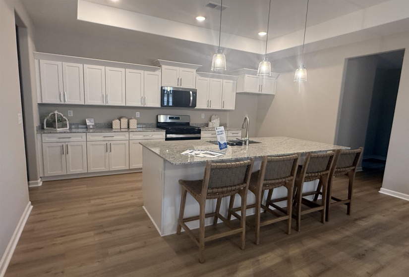 365 GREEN WILLOW DR, Oakland, Tennessee 38060, 3 Bedroom Bedrooms, 7 Room Rooms,2 BathroomBathrooms,Residential,For Sale,GREEN WILLOW,0,10190828