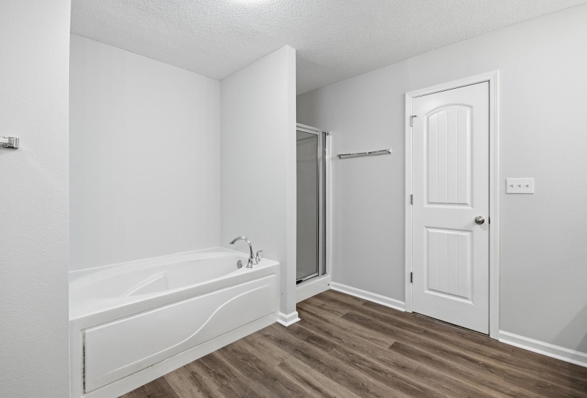 7743 FREEHOLD DR, Memphis, Tennessee 38125, 3 Bedroom Bedrooms, 8 Room Rooms,2.1 BathroomBathrooms,Residential,For Sale,FREEHOLD,0,10212601