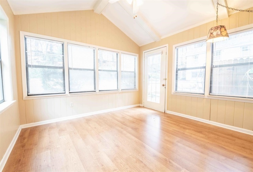 8497 BERGEN CV, Memphis, Tennessee 38018, 5 Bedroom Bedrooms, 10 Room Rooms,3.1 BathroomBathrooms,Residential,For Sale,BERGEN,0,10218639