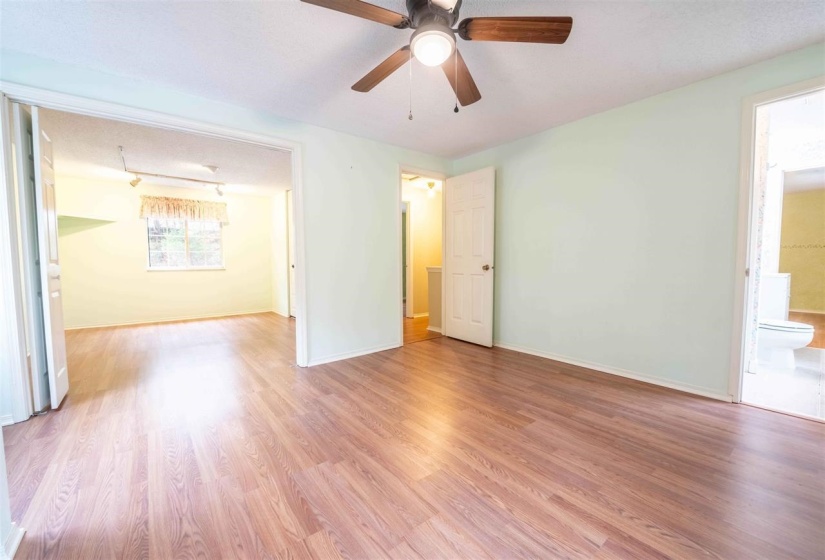 8497 BERGEN CV, Memphis, Tennessee 38018, 5 Bedroom Bedrooms, 10 Room Rooms,3.1 BathroomBathrooms,Residential,For Sale,BERGEN,0,10218639