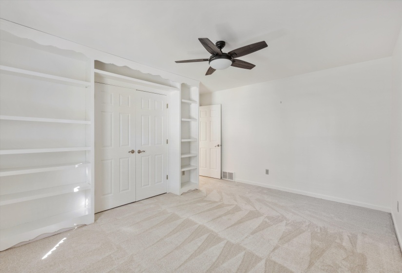 2088 DEERWOODS CV, Germantown, Tennessee 38139, 4 Bedroom Bedrooms, 10 Room Rooms,3.1 BathroomBathrooms,Residential,For Sale,DEERWOODS,0,10220557