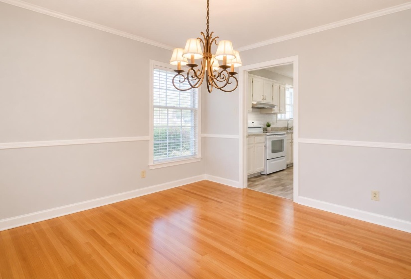 4980 DEE RD, Memphis, Tennessee 38117, 3 Bedroom Bedrooms, 6 Room Rooms,2 BathroomBathrooms,Residential,For Sale,DEE,0,10222955