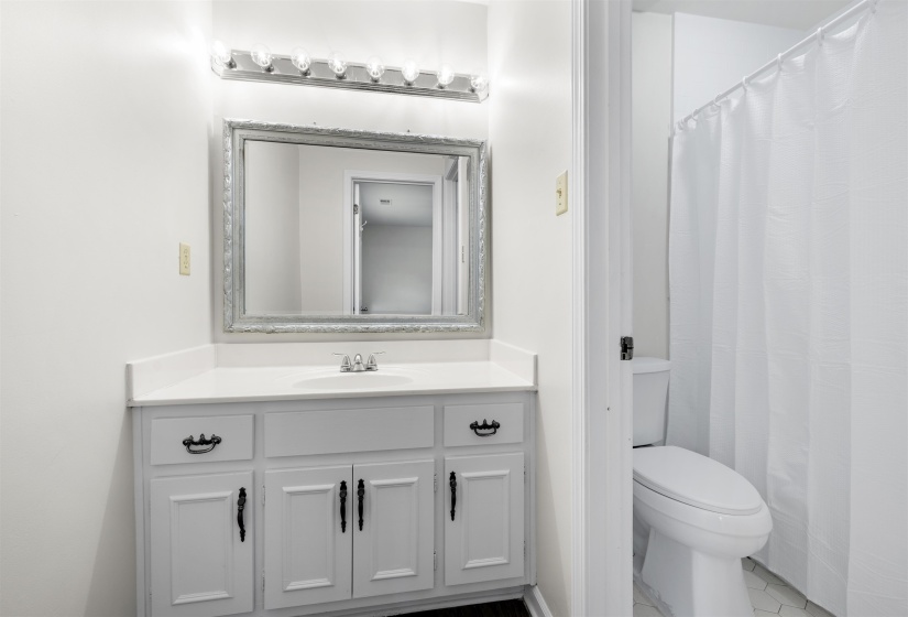 3144 LYGON CV, Memphis, Tennessee 38119, 3 Bedroom Bedrooms, 5 Room Rooms,2 BathroomBathrooms,Residential,For Sale,LYGON,0,10224282