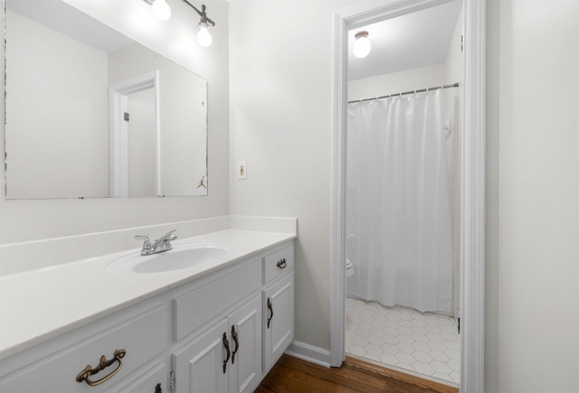 3144 LYGON CV, Memphis, Tennessee 38119, 3 Bedroom Bedrooms, 5 Room Rooms,2 BathroomBathrooms,Residential,For Sale,LYGON,0,10224282