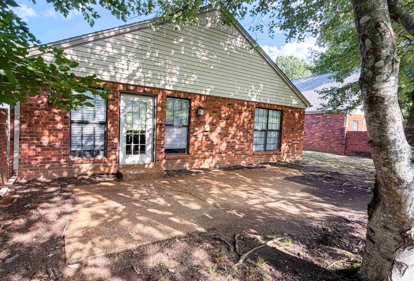 3144 LYGON CV, Memphis, Tennessee 38119, 3 Bedroom Bedrooms, 5 Room Rooms,2 BathroomBathrooms,Residential,For Sale,LYGON,0,10224282