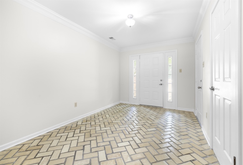 3144 LYGON CV, Memphis, Tennessee 38119, 3 Bedroom Bedrooms, 5 Room Rooms,2 BathroomBathrooms,Residential,For Sale,LYGON,0,10224282