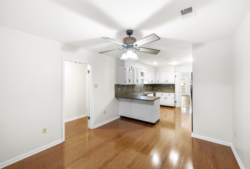 3144 LYGON CV, Memphis, Tennessee 38119, 3 Bedroom Bedrooms, 5 Room Rooms,2 BathroomBathrooms,Residential,For Sale,LYGON,0,10224282