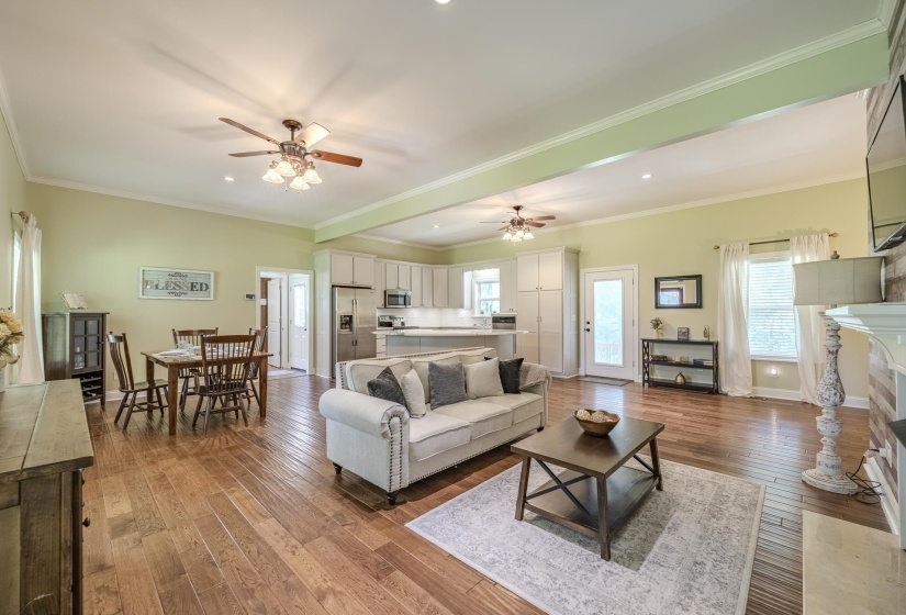 40 SUZY CV, Savannah, Tennessee 38372, 4 Bedroom Bedrooms, 11 Room Rooms,3.1 BathroomBathrooms,Residential,For Sale,SUZY,0,10225626