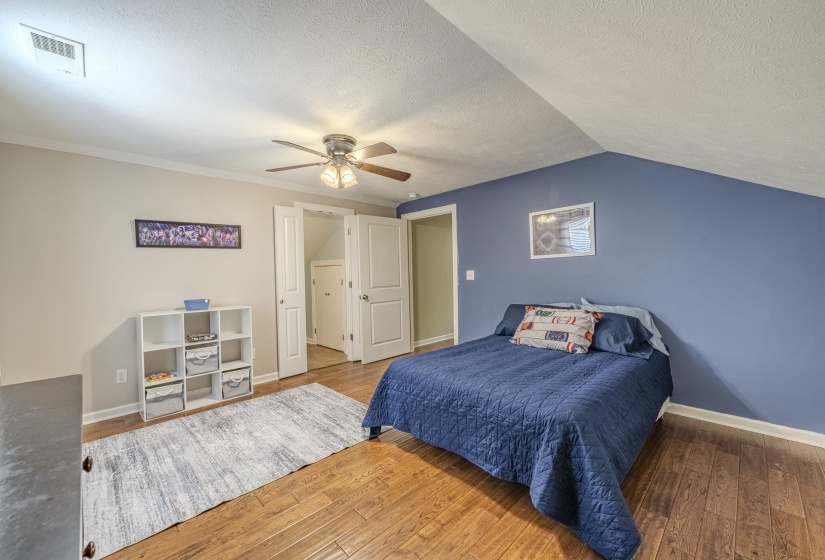 40 SUZY CV, Savannah, Tennessee 38372, 4 Bedroom Bedrooms, 11 Room Rooms,3.1 BathroomBathrooms,Residential,For Sale,SUZY,0,10225626
