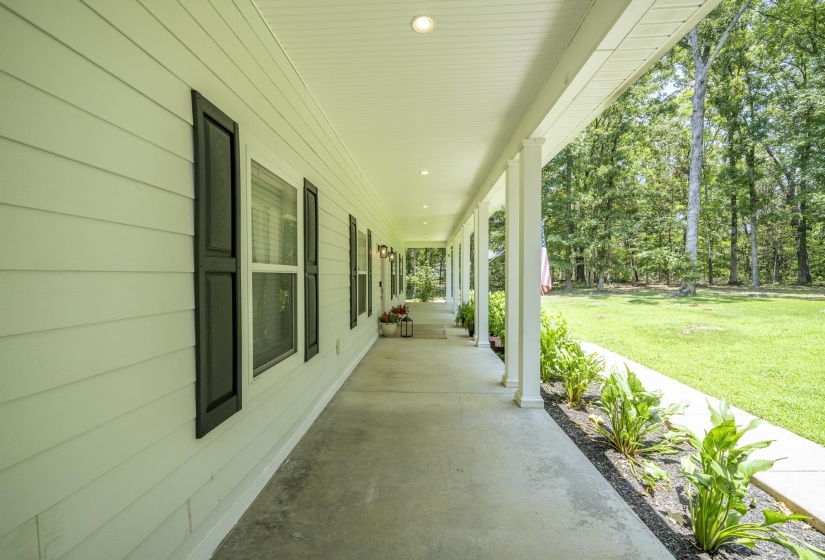 40 SUZY CV, Savannah, Tennessee 38372, 4 Bedroom Bedrooms, 11 Room Rooms,3.1 BathroomBathrooms,Residential,For Sale,SUZY,0,10225626