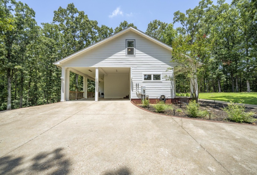 40 SUZY CV, Savannah, Tennessee 38372, 4 Bedroom Bedrooms, 11 Room Rooms,3.1 BathroomBathrooms,Residential,For Sale,SUZY,0,10225626