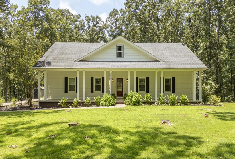 40 SUZY CV, Savannah, Tennessee 38372, 4 Bedroom Bedrooms, 11 Room Rooms,3.1 BathroomBathrooms,Residential,For Sale,SUZY,0,10225626