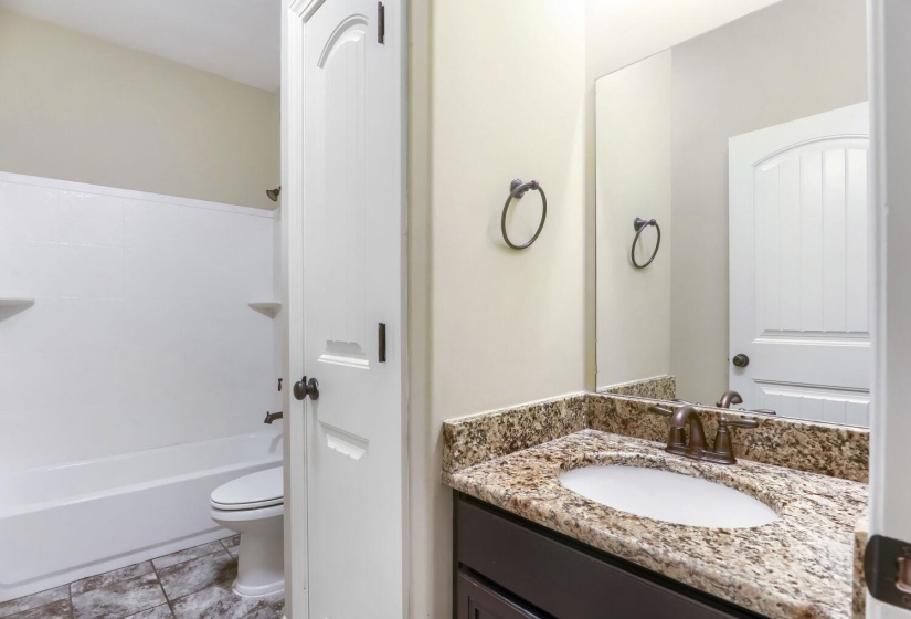 4855 BOURNE HOLLOW LN, Bartlett, Tennessee 38002, 4 Bedroom Bedrooms, 8 Room Rooms,3 BathroomBathrooms,Residential,For Sale,BOURNE HOLLOW,0,10225627