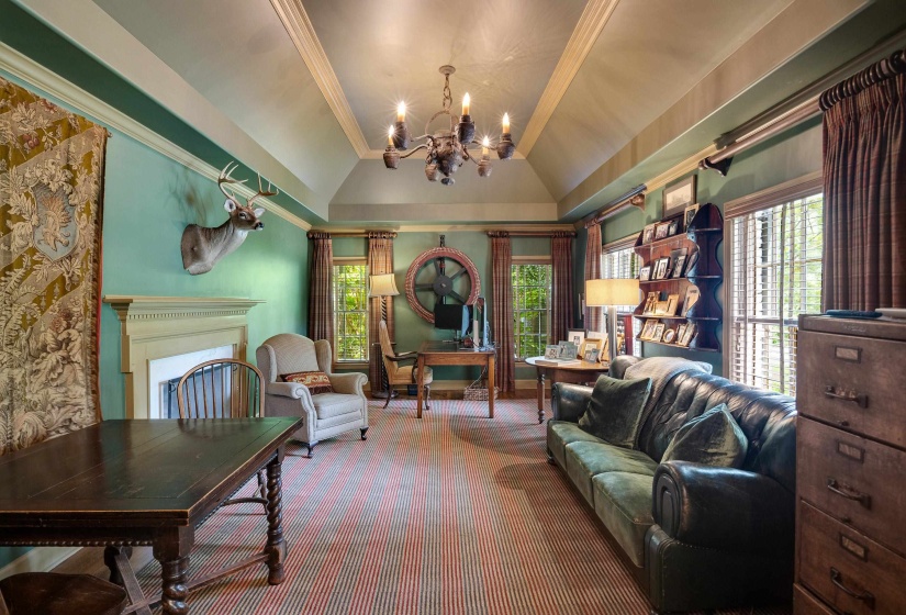 4440 BARFIELD RD, Memphis, Tennessee 38117, 5 Bedrooms Bedrooms, 10 Rooms Rooms,4.1 BathroomsBathrooms,Residential,For Sale,BARFIELD,10225629