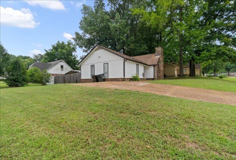 5847 BOBBITT DR, Bartlett, Tennessee 38134, 3 Bedroom Bedrooms, 6 Room Rooms,2 BathroomBathrooms,Residential,For Sale,BOBBITT,0,10225640