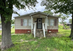 288 BROOKS RD, Memphis, Tennessee 38109, 3 Bedroom Bedrooms, 6 Room Rooms,2 BathroomBathrooms,Rental Properties,For Sale,BROOKS,0,10225659