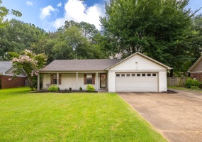 1120 VERLINGTON DR, Collierville, Tennessee 38017, 3 Bedrooms Bedrooms, 6 Rooms Rooms,2 BathroomsBathrooms,Residential,For Sale,VERLINGTON,10225660 1120 VERLINGTON DR, Collierville, Tennessee 38017, 3 Bedrooms Bedrooms, 6 Rooms Rooms,2 BathroomsBathrooms,Residential,For Sale,VERLINGTON,10225660