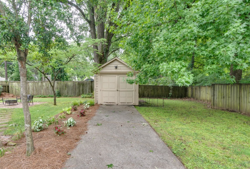 3123 COWDEN AVE, Memphis, Tennessee 38111, 2 Bedrooms Bedrooms, 6 Rooms Rooms,2.1 BathroomsBathrooms,Residential,For Sale,COWDEN,10225665