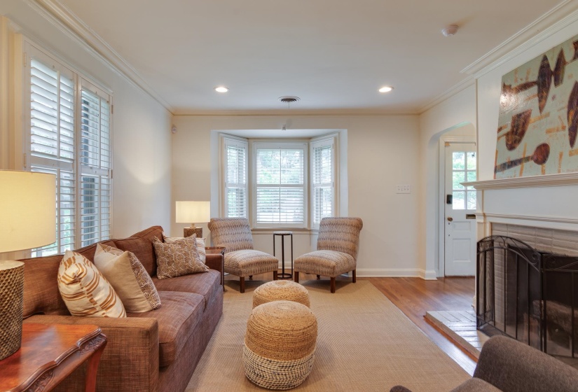 3123 COWDEN AVE, Memphis, Tennessee 38111, 2 Bedrooms Bedrooms, 6 Rooms Rooms,2.1 BathroomsBathrooms,Residential,For Sale,COWDEN,10225665