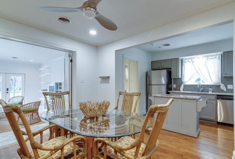 3123 COWDEN AVE, Memphis, Tennessee 38111, 2 Bedrooms Bedrooms, 6 Rooms Rooms,2.1 BathroomsBathrooms,Residential,For Sale,COWDEN,10225665