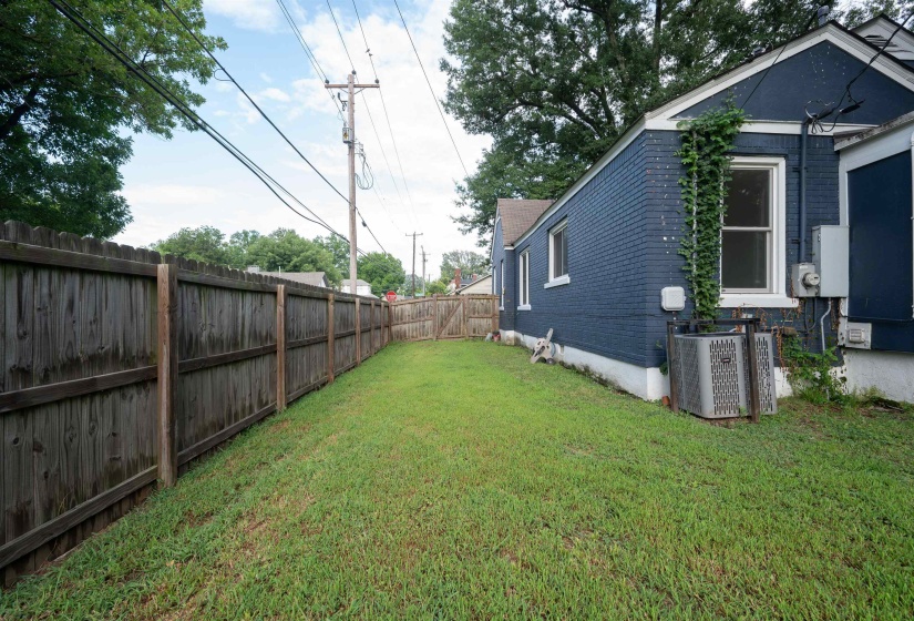 855 MAURY ST, Memphis, Tennessee 38107, 3 Bedrooms Bedrooms, 6 Rooms Rooms,1 BathroomBathrooms,Residential,For Sale,MAURY,10225670