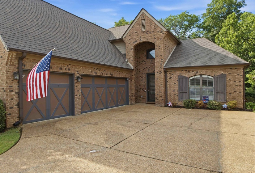10124 SERENITY LN, Lakeland, Tennessee 38002, 4 Bedrooms Bedrooms, 9 Rooms Rooms,3 BathroomsBathrooms,Residential,For Sale,SERENITY,10225671