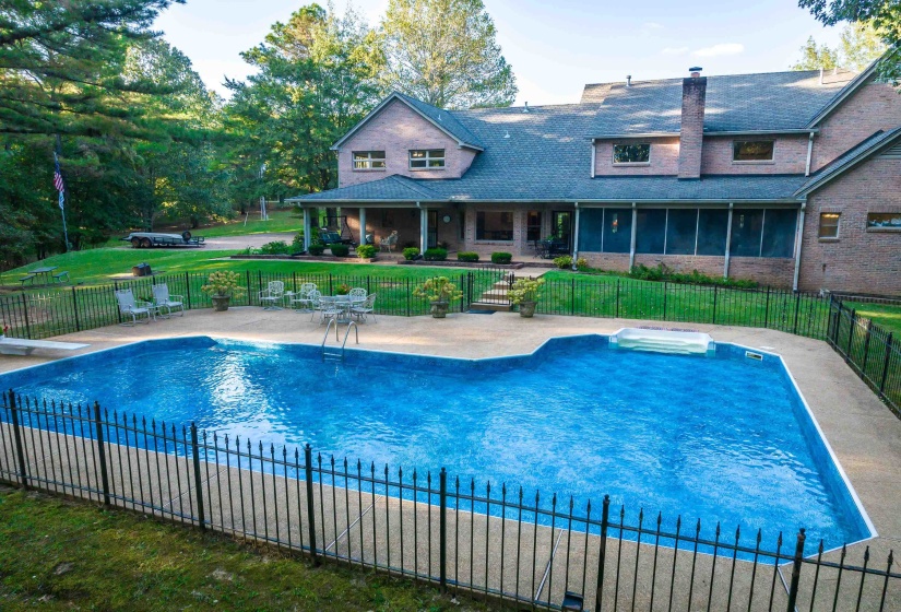 12965 WHISPERING PINES DR, Olive Branch, Mississippi 38654, 5 Bedrooms Bedrooms, 11 Rooms Rooms,3.2 BathroomsBathrooms,Residential,For Sale,WHISPERING PINES,10225674