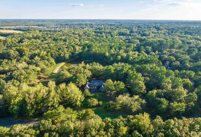 12965 WHISPERING PINES DR, Olive Branch, Mississippi 38654, 5 Bedrooms Bedrooms, 11 Rooms Rooms,3.2 BathroomsBathrooms,Residential,For Sale,WHISPERING PINES,10225674