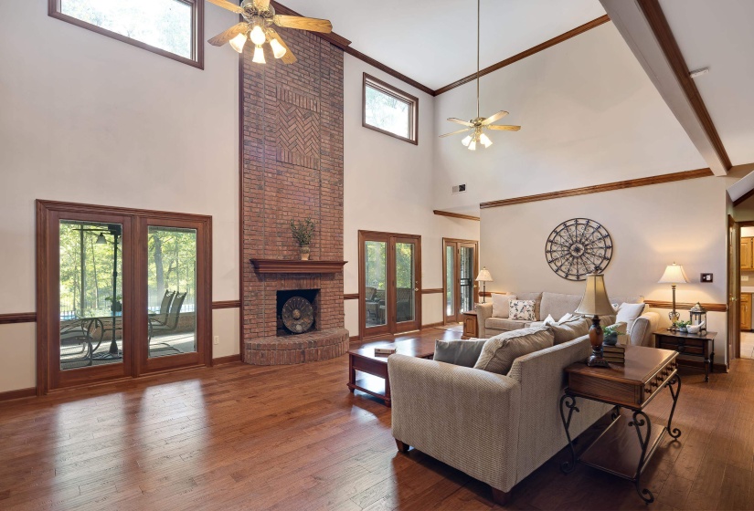 12965 WHISPERING PINES DR, Olive Branch, Mississippi 38654, 5 Bedrooms Bedrooms, 11 Rooms Rooms,3.2 BathroomsBathrooms,Residential,For Sale,WHISPERING PINES,10225674