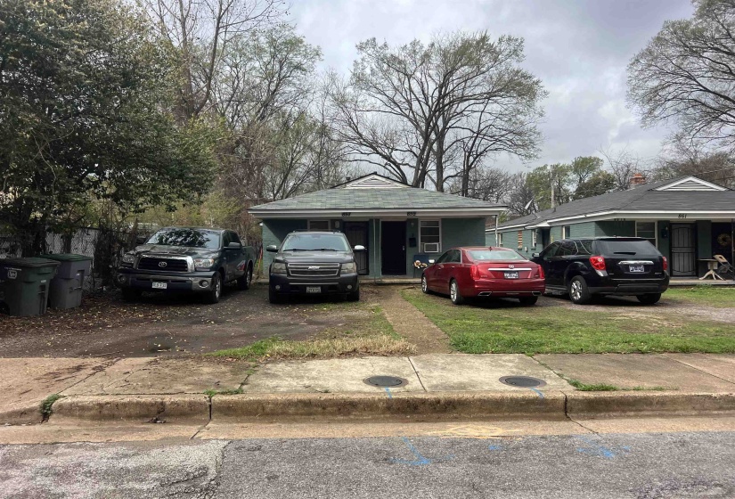 857 BINGHAM ST, Memphis, Tennessee 38108, 2 Bedroom Bedrooms, 0 ,1 BathroomBathrooms,Duplexes,For Sale,BINGHAM,0,10216787