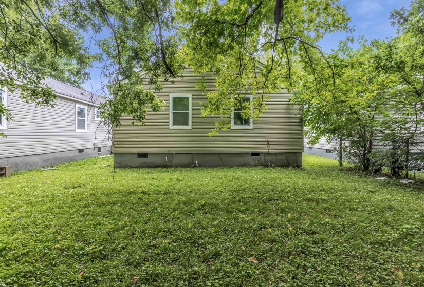 732 MONTGOMERY ST, Memphis, Tennessee 38107, 2 Bedrooms Bedrooms, ,1 BathroomBathrooms,Duplexes,For Sale,MONTGOMERY,10225714
