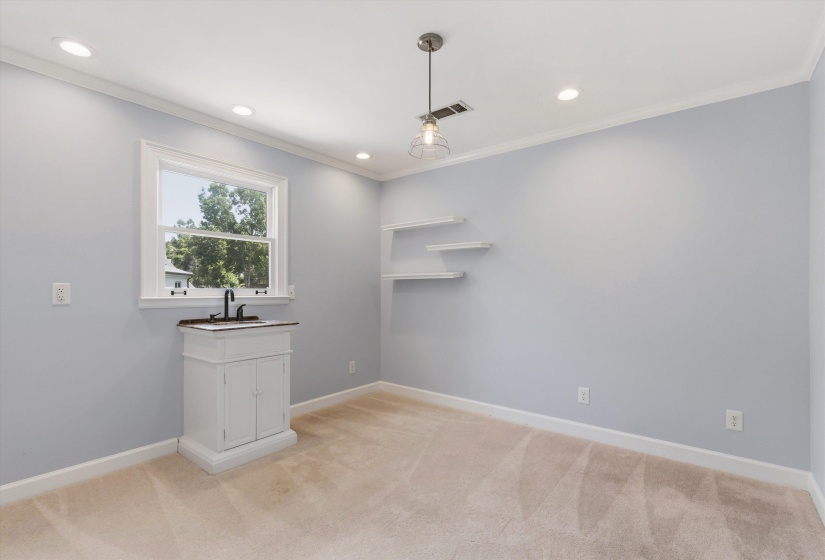 1574 WHITMAR PL, Memphis, Tennessee 38120, 5 Bedrooms Bedrooms, 13 Rooms Rooms,4.1 BathroomsBathrooms,Rental Properties,For Sale,WHITMAR,10187146