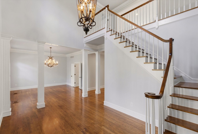 1574 WHITMAR PL, Memphis, Tennessee 38120, 5 Bedrooms Bedrooms, 13 Rooms Rooms,4.1 BathroomsBathrooms,Rental Properties,For Sale,WHITMAR,10187146