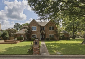 9533 DOGWOOD ESTATES DR, Germantown, Tennessee 38139, 5 Bedroom Bedrooms, 9 Room Rooms,3.1 BathroomBathrooms,Residential,For Sale,DOGWOOD ESTATES,0,10225682 9533 DOGWOOD ESTATES DR, Germantown, Tennessee 38139, 5 Bedroom Bedrooms, 9 Room Rooms,3.1 BathroomBathrooms,Residential,For Sale,DOGWOOD ESTATES,0,10225682