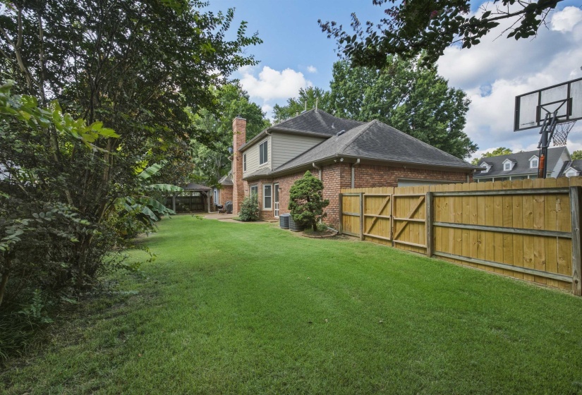 9533 DOGWOOD ESTATES DR, Germantown, Tennessee 38139, 5 Bedroom Bedrooms, 9 Room Rooms,3.1 BathroomBathrooms,Residential,For Sale,DOGWOOD ESTATES,0,10225682