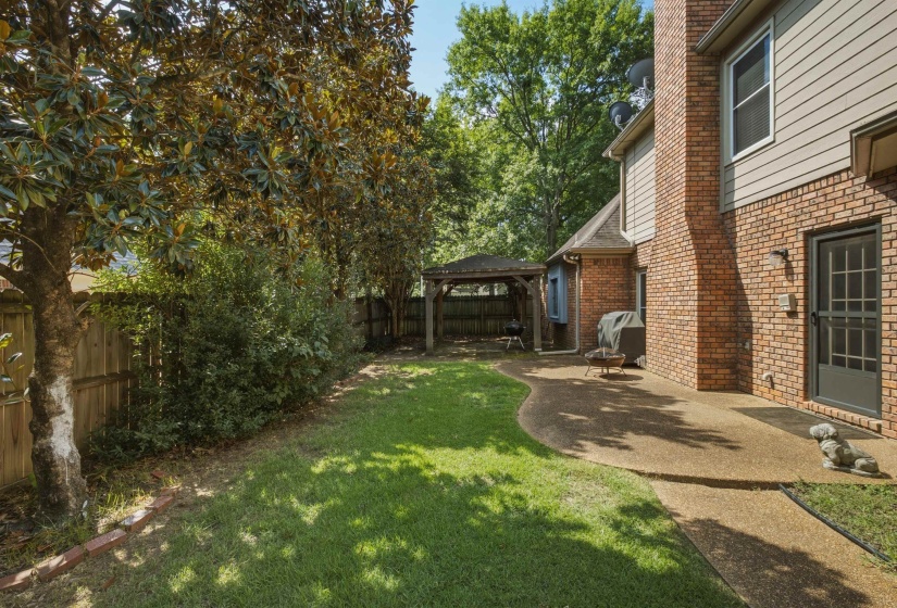 9533 DOGWOOD ESTATES DR, Germantown, Tennessee 38139, 5 Bedroom Bedrooms, 9 Room Rooms,3.1 BathroomBathrooms,Residential,For Sale,DOGWOOD ESTATES,0,10225682